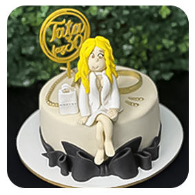 Da Morana Joias, para a influencer Tata Estanieck, bolo de aniversário <br>de 30 anos